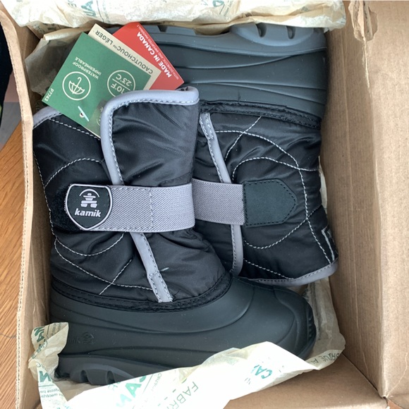 Toddler 10 Kamik Snowbug Boot BNWT - Picture 4 of 5